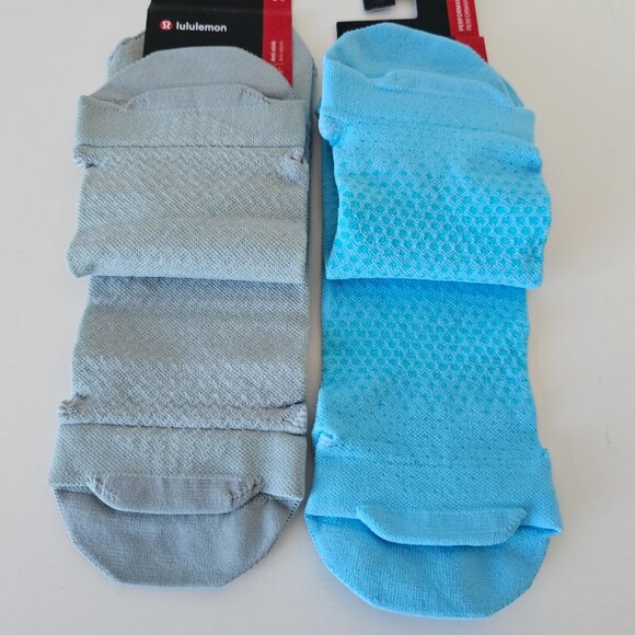 2 x NWT LULULEMON Silver MicroPillow & Blue MacroPillow Tab Run Socks Men's XL - Picture 3 of 5